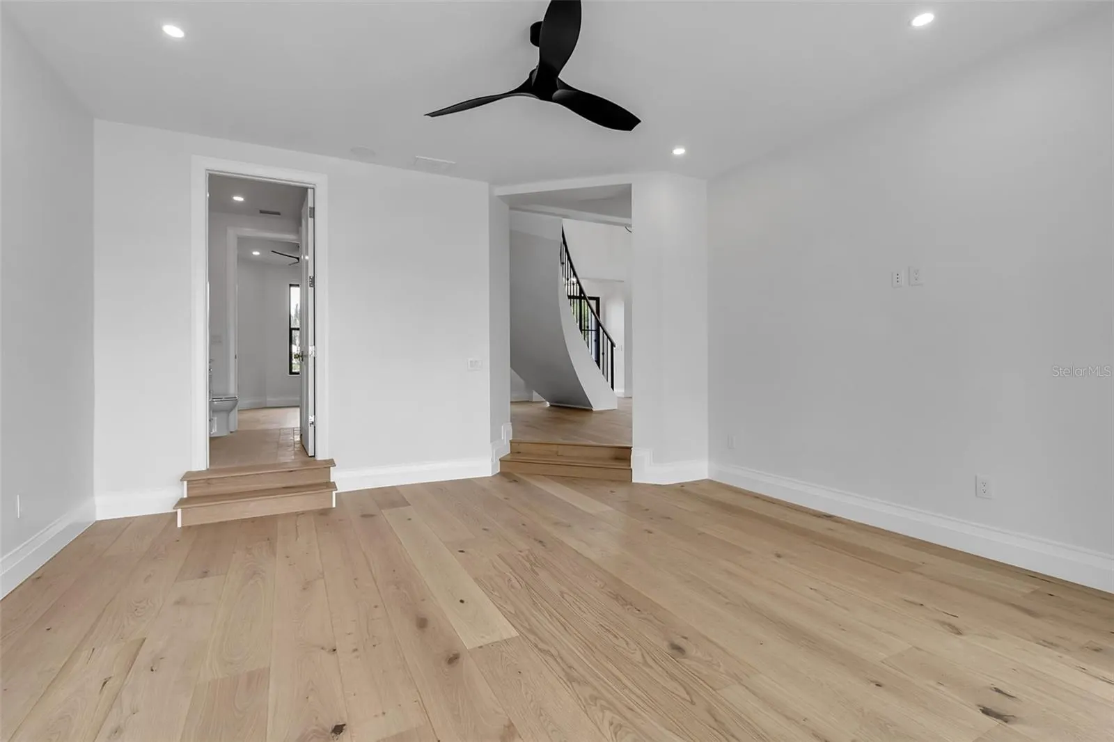 2513 BAYSHORE RD