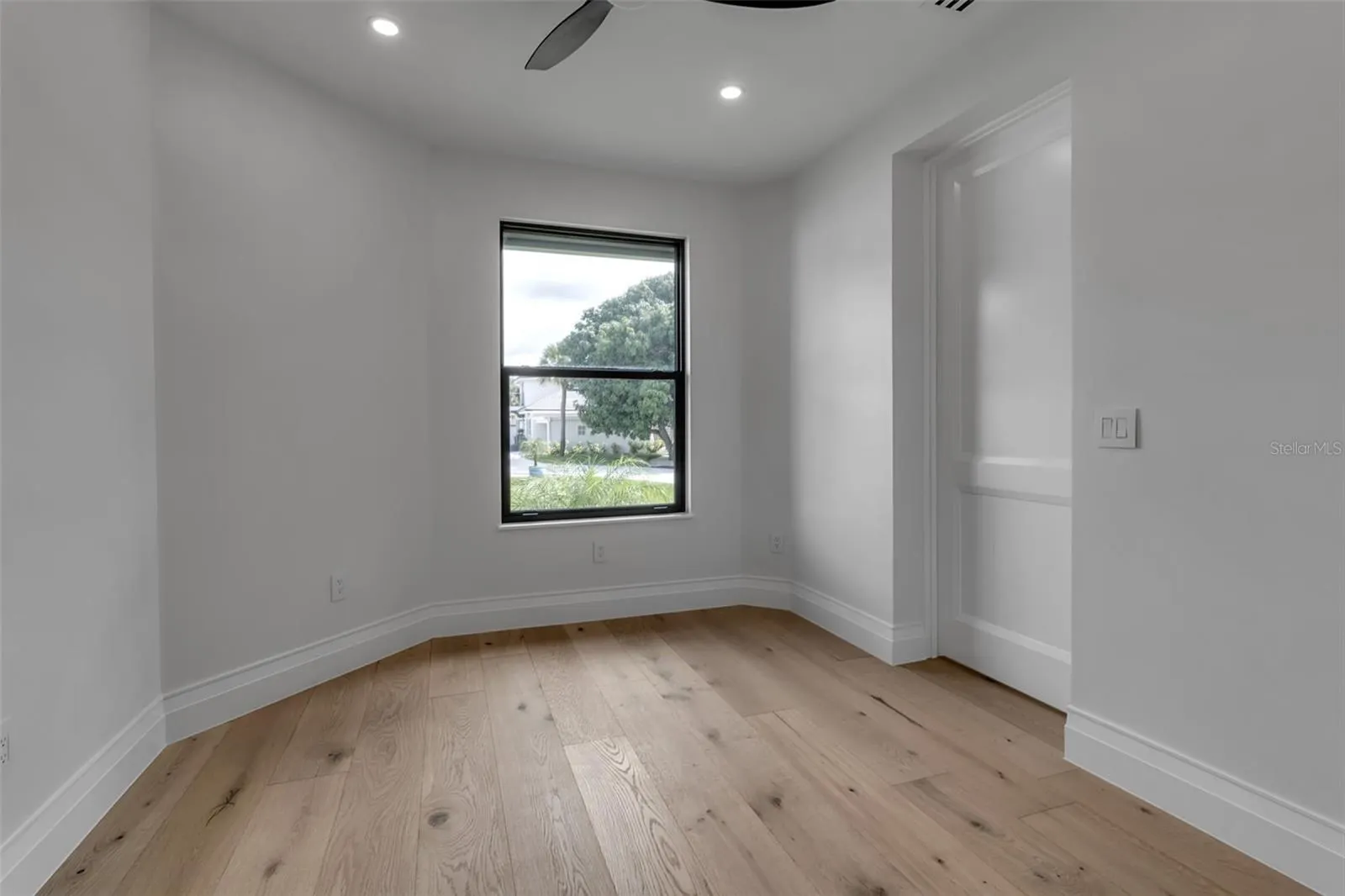 2513 BAYSHORE RD