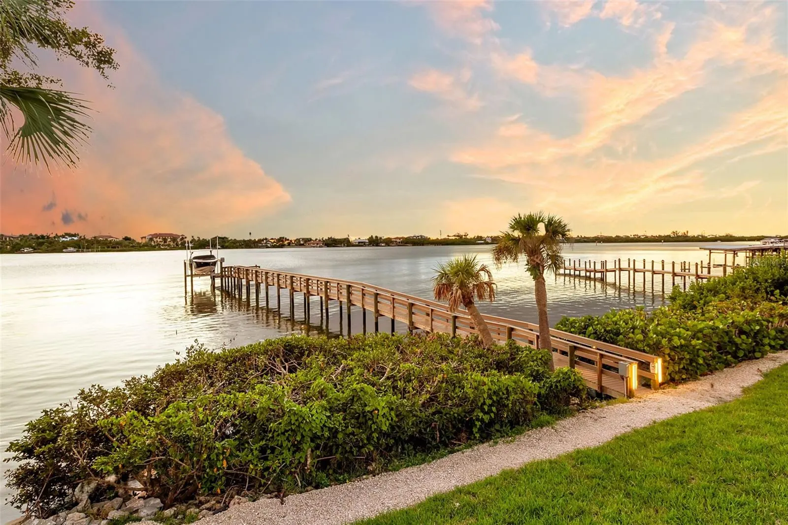 2513 BAYSHORE RD