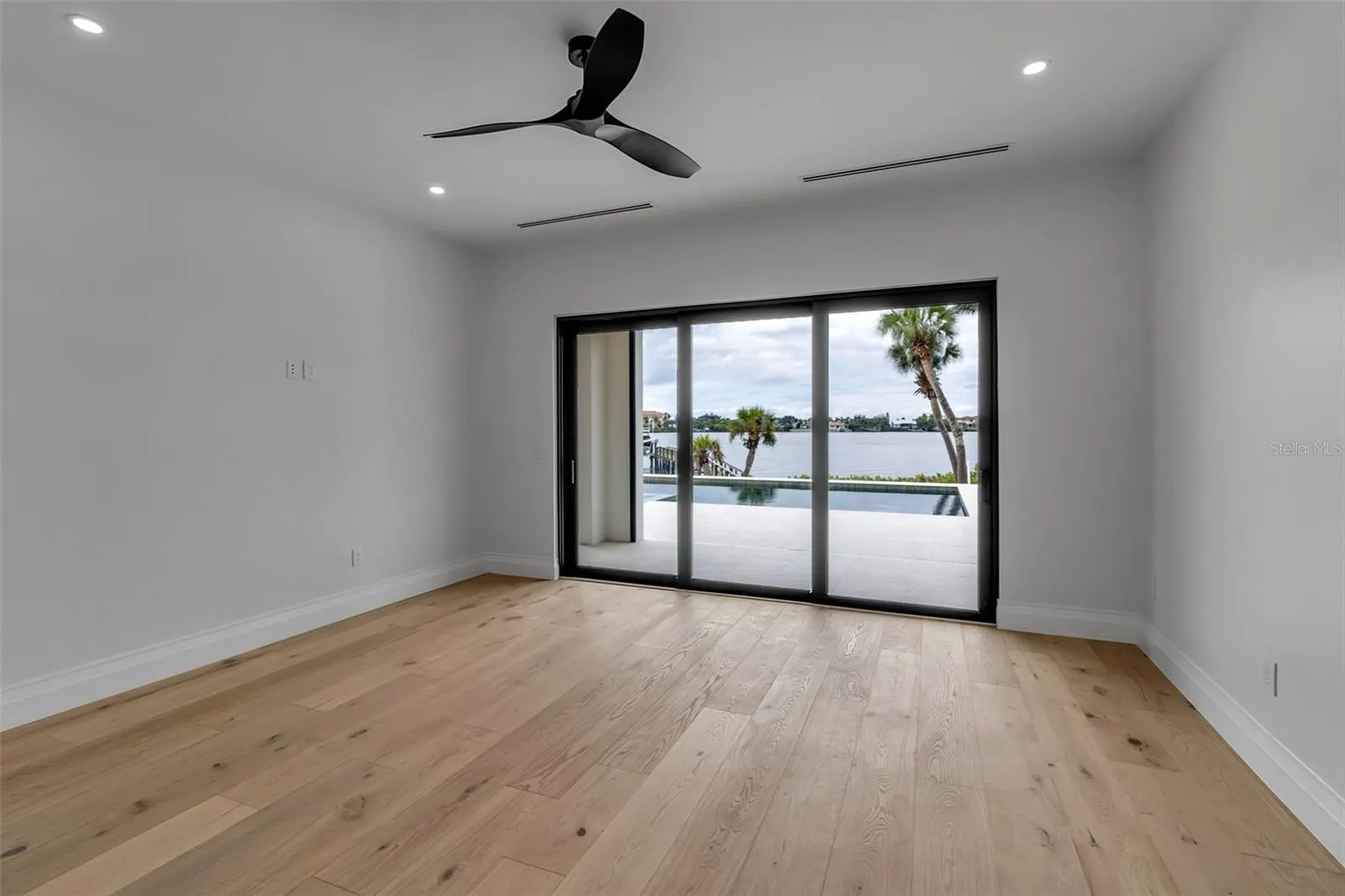 2513 BAYSHORE RD