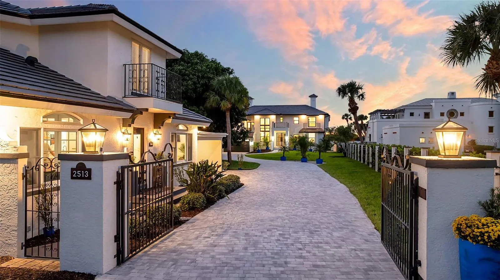 2513 BAYSHORE RD