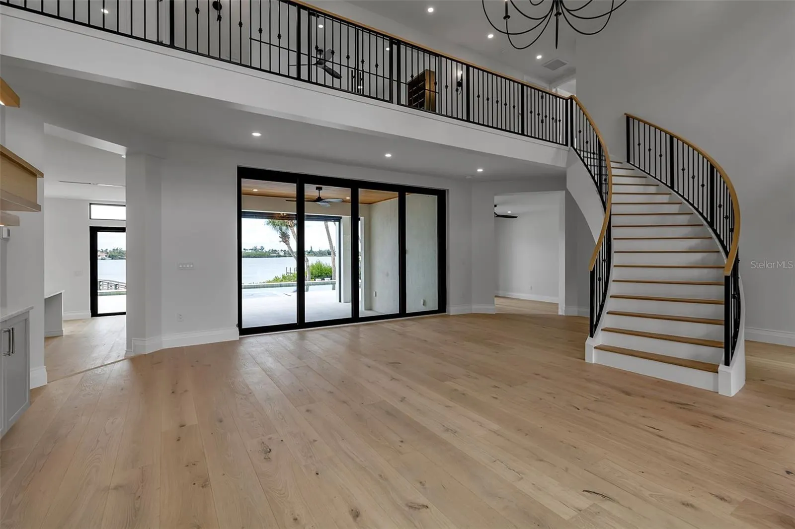 2513 BAYSHORE RD