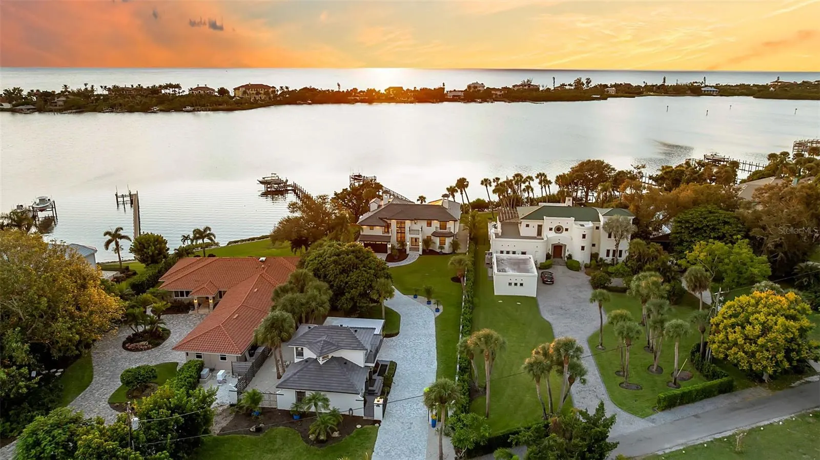 2513 BAYSHORE RD