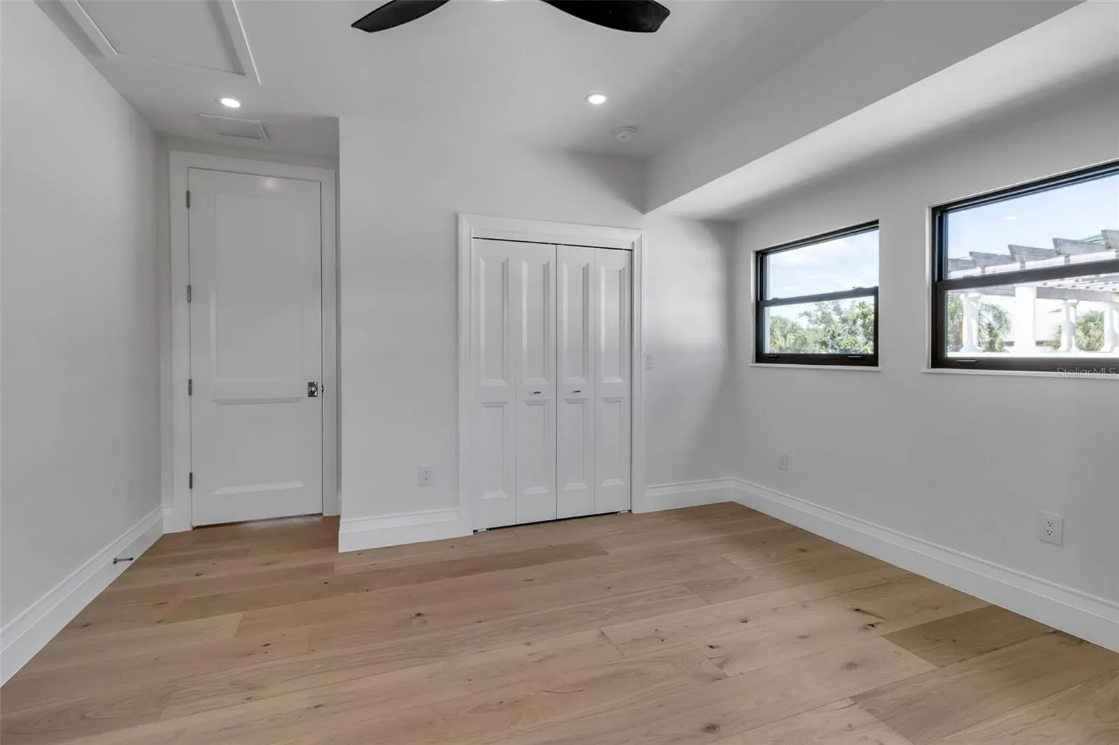 2513 BAYSHORE RD