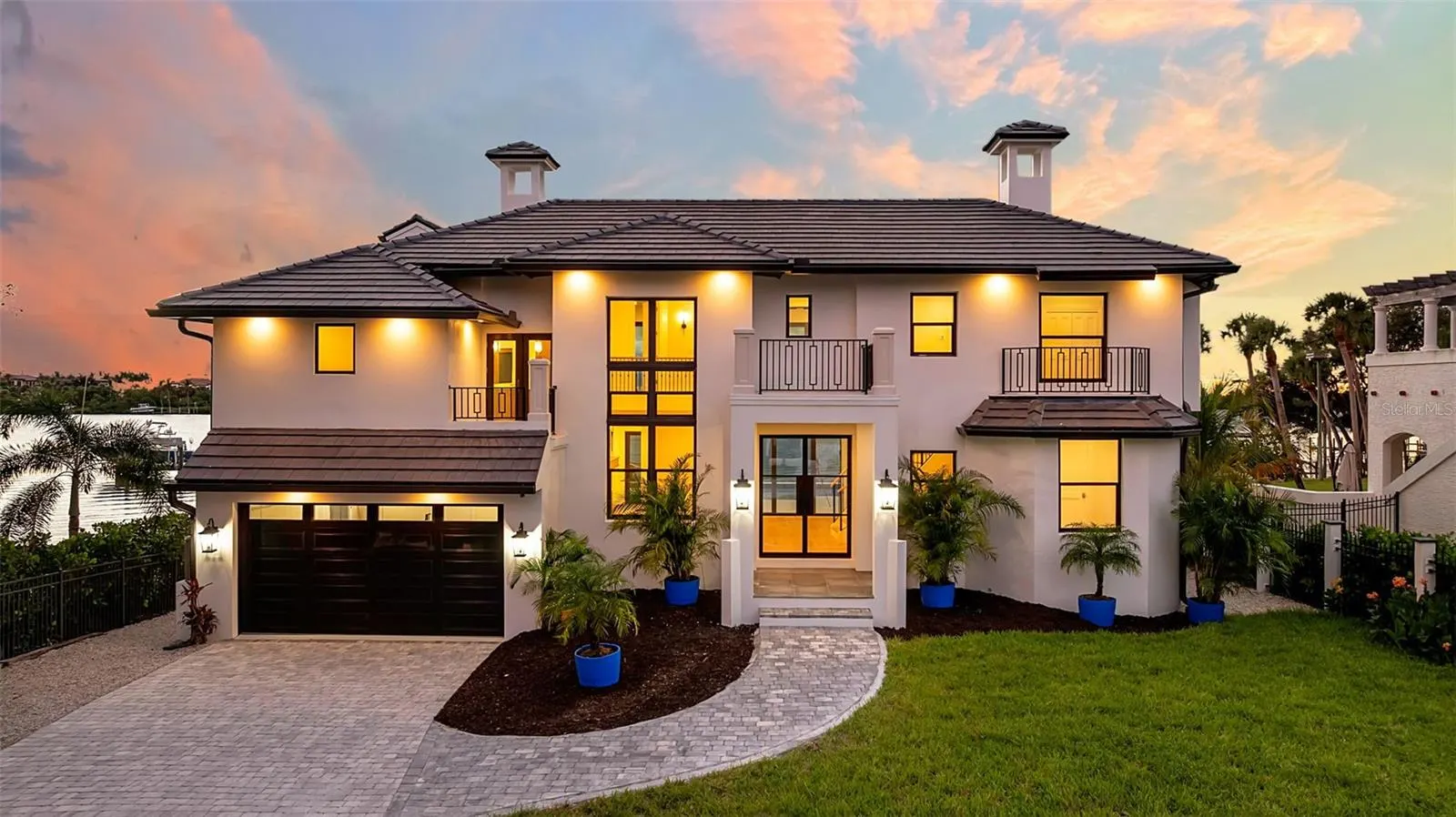 2513 BAYSHORE RD