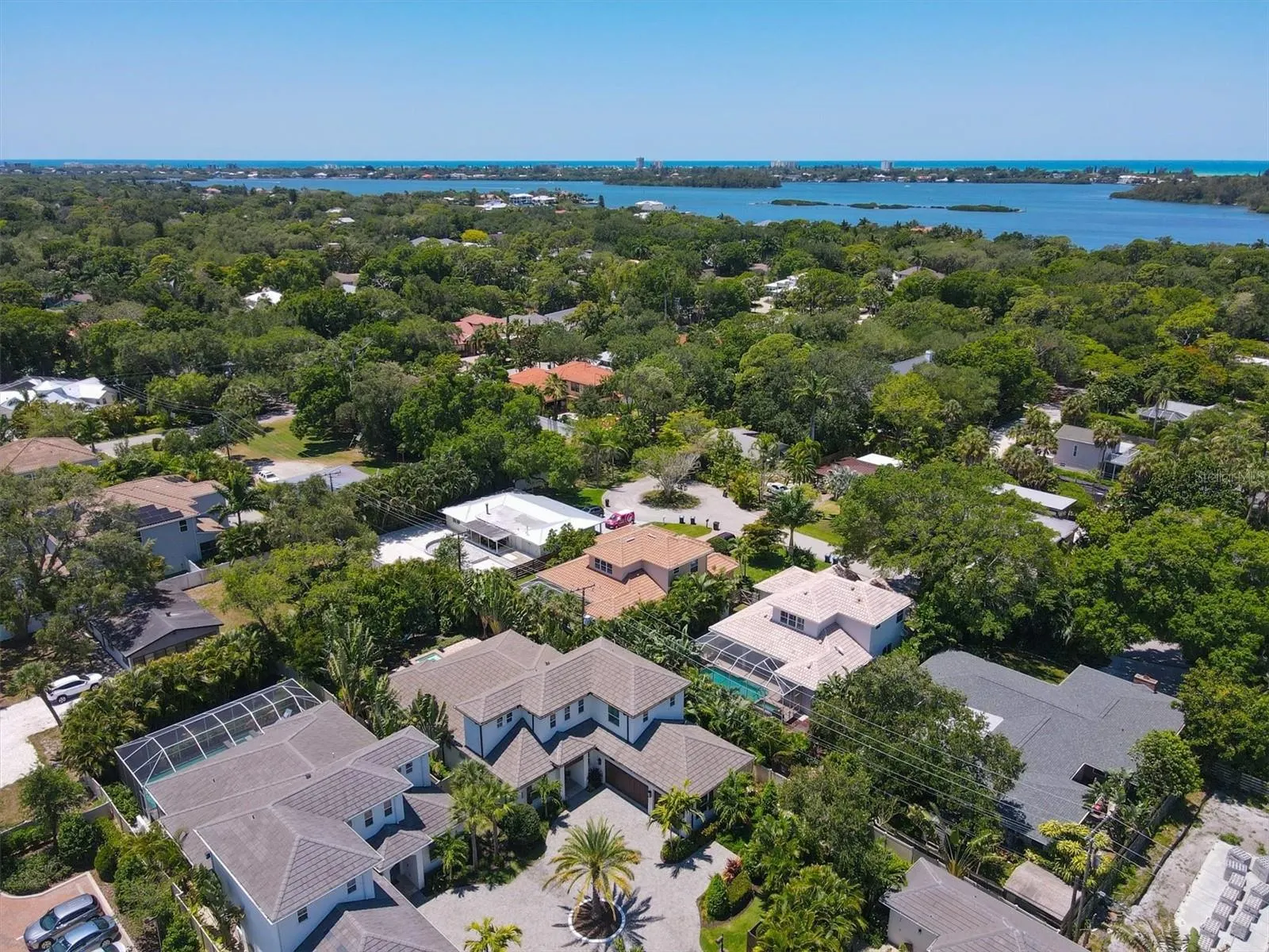 1614 BAY RD
