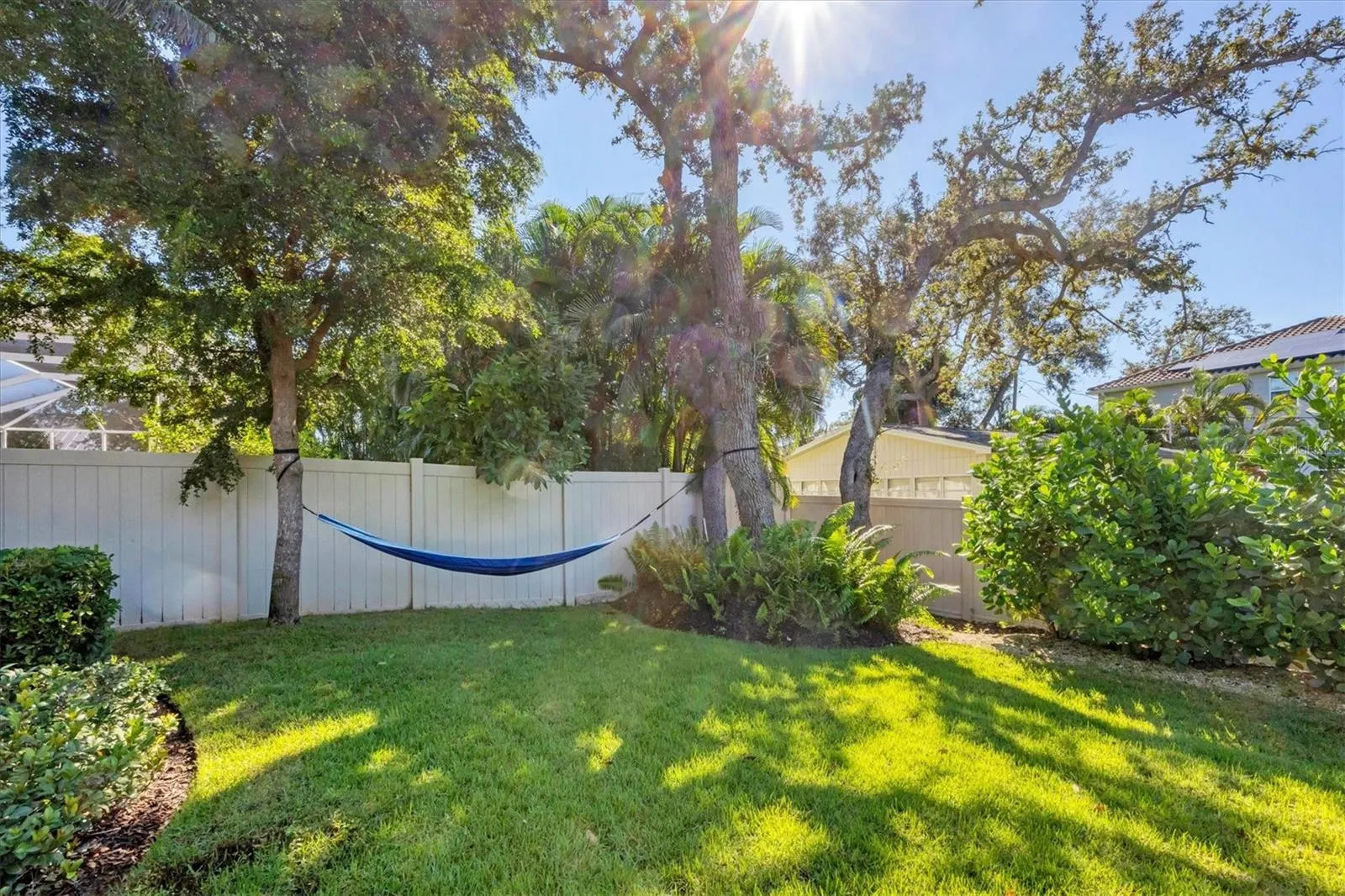 1614 BAY RD