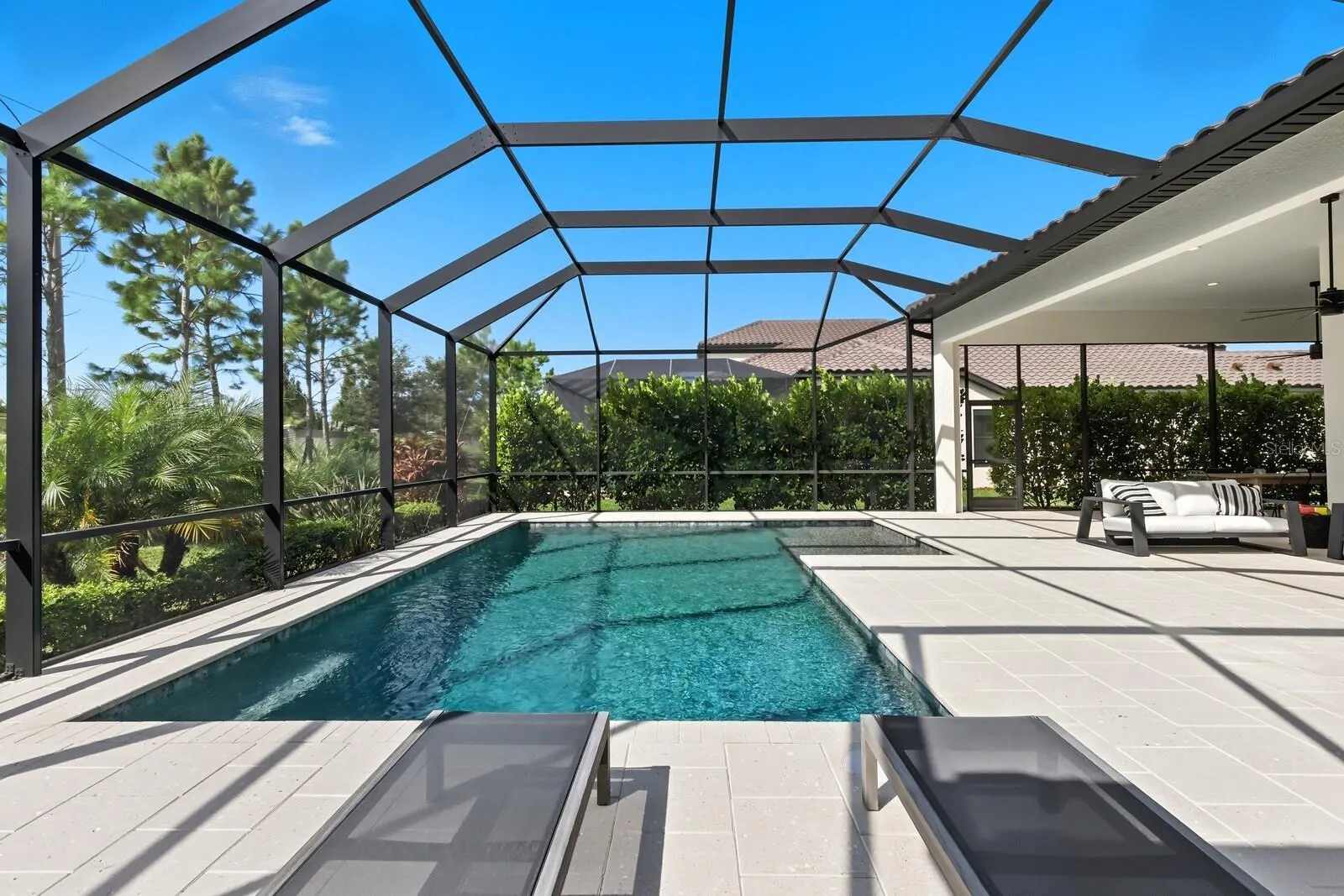 300 BOCELLI DR