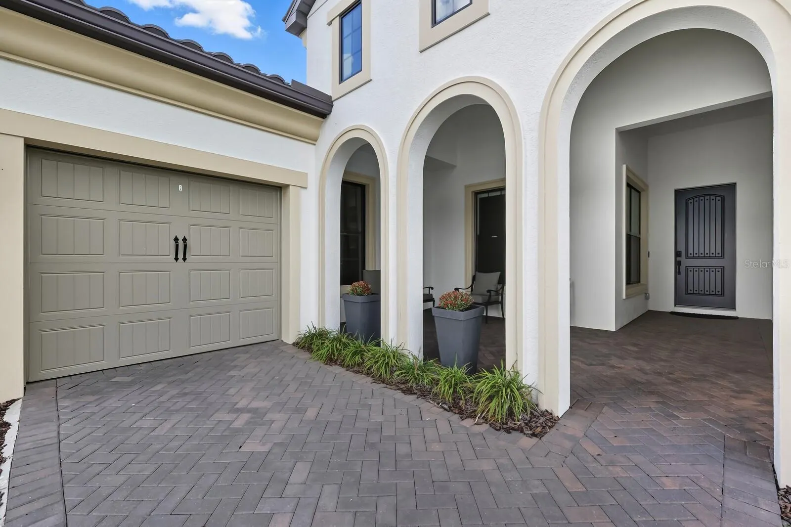300 BOCELLI DR