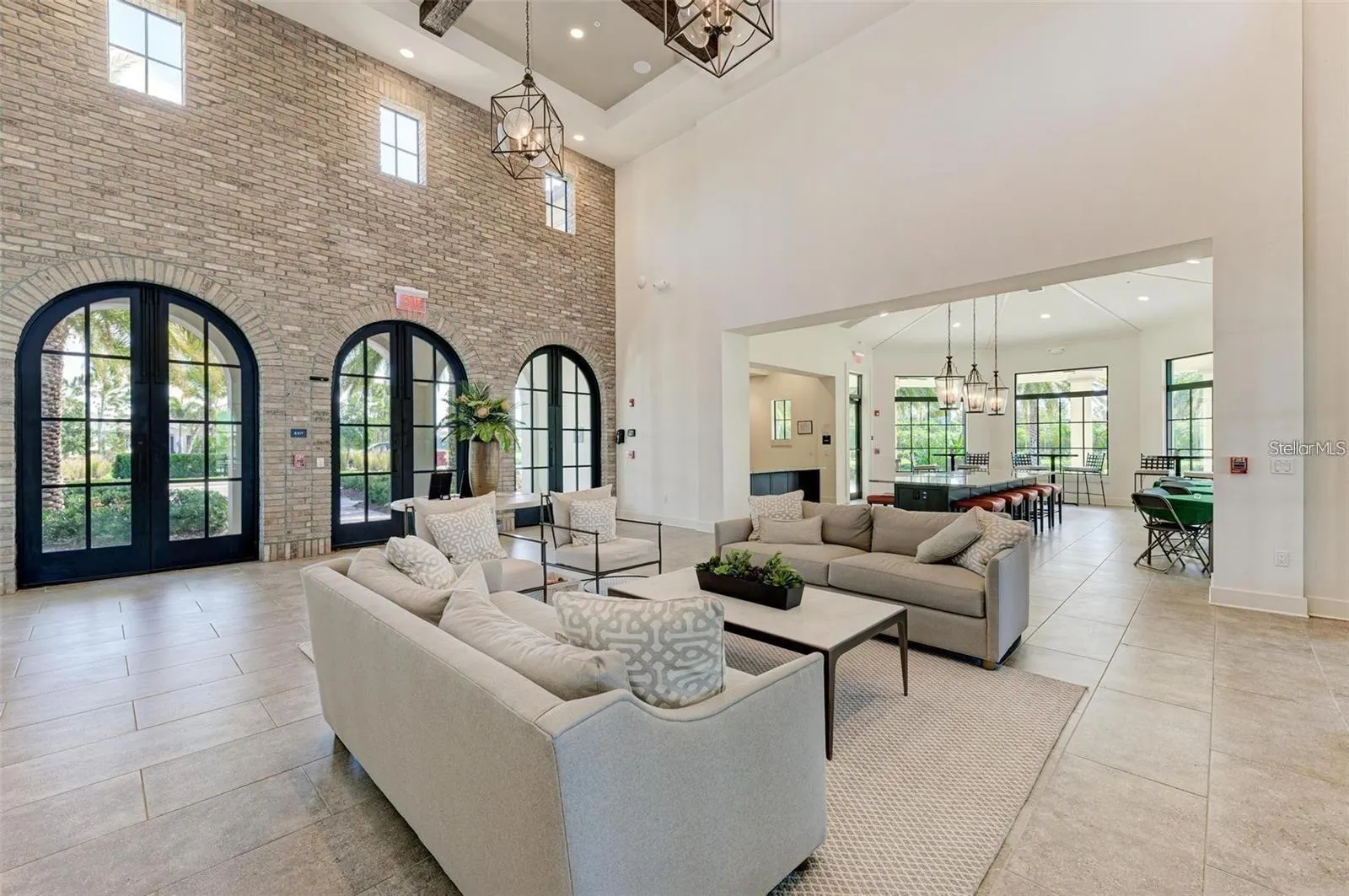 300 BOCELLI DR