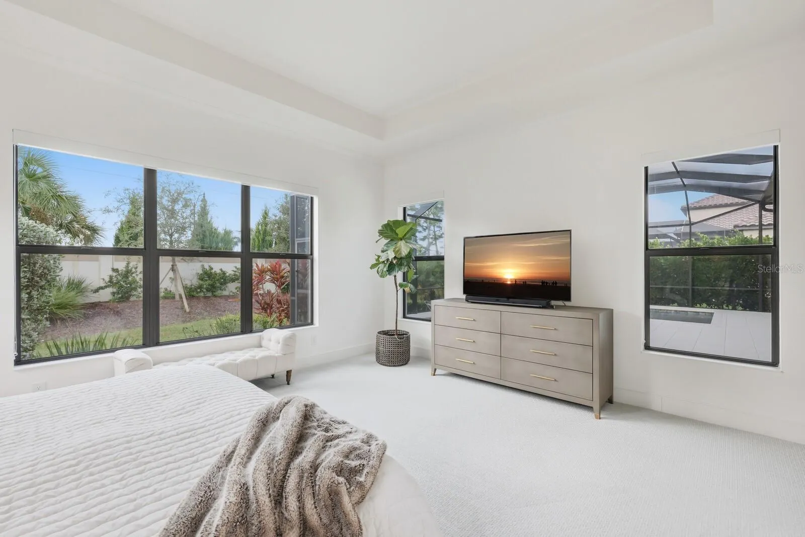 300 BOCELLI DR