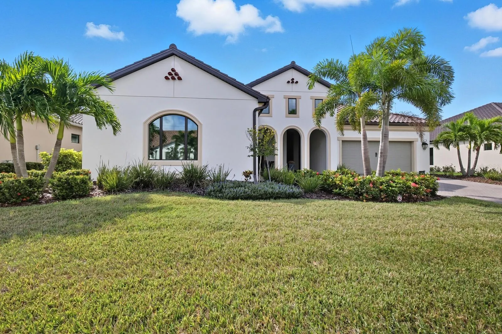 300 BOCELLI DR