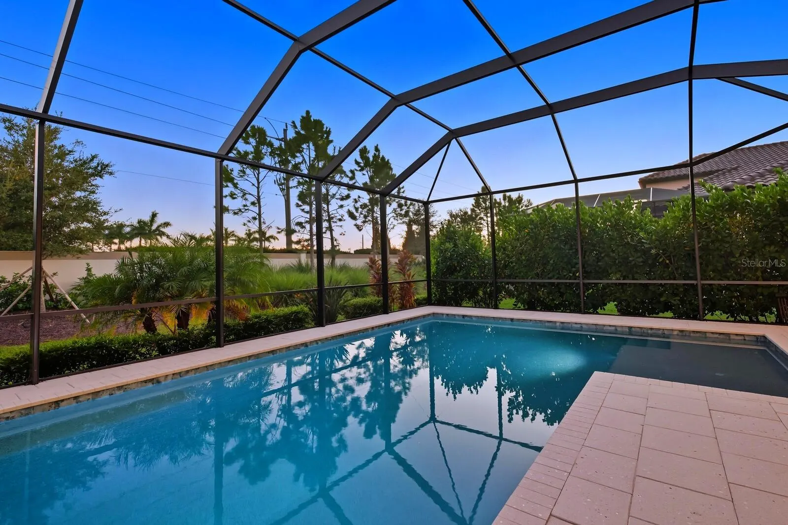 300 BOCELLI DR