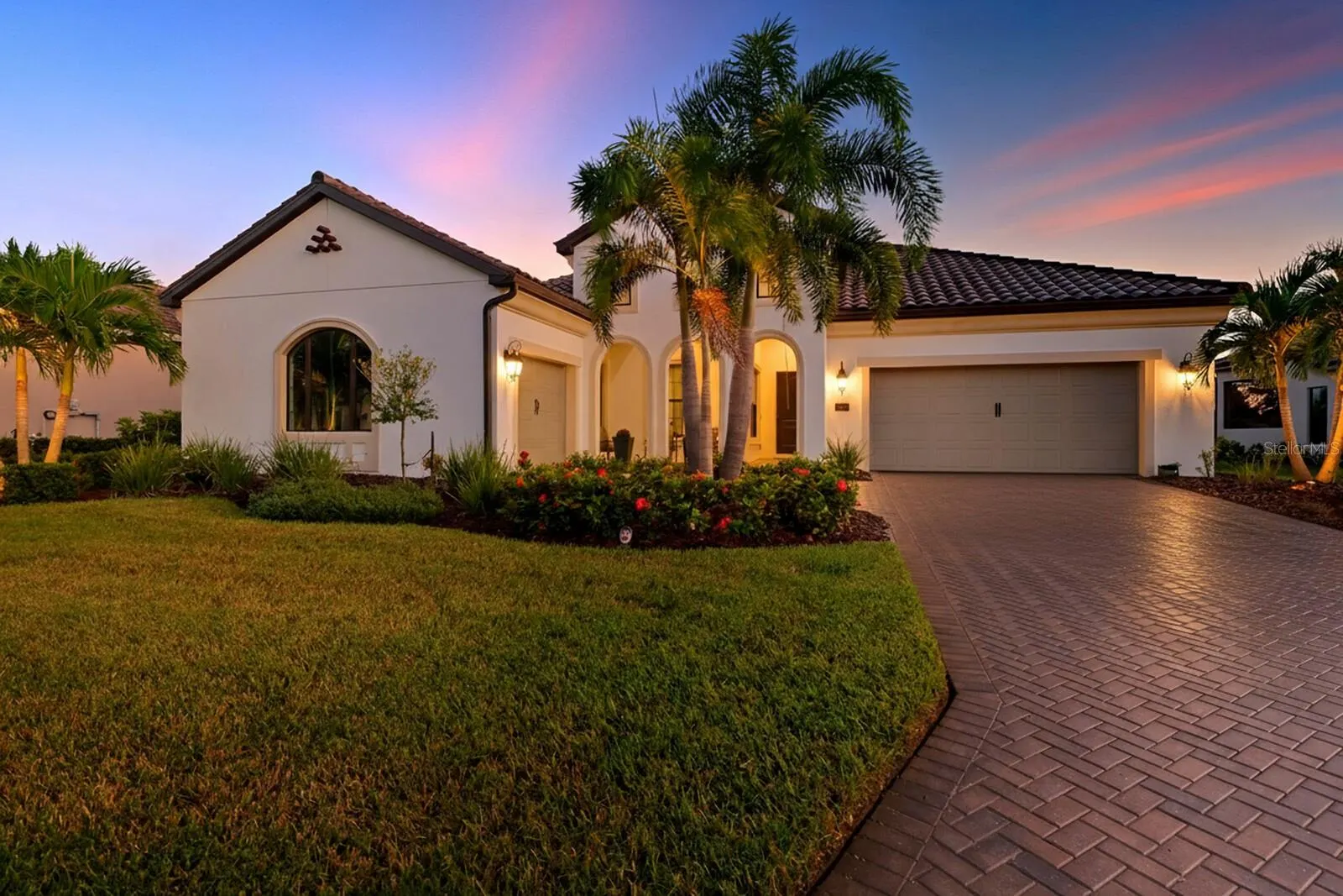 300 BOCELLI DR