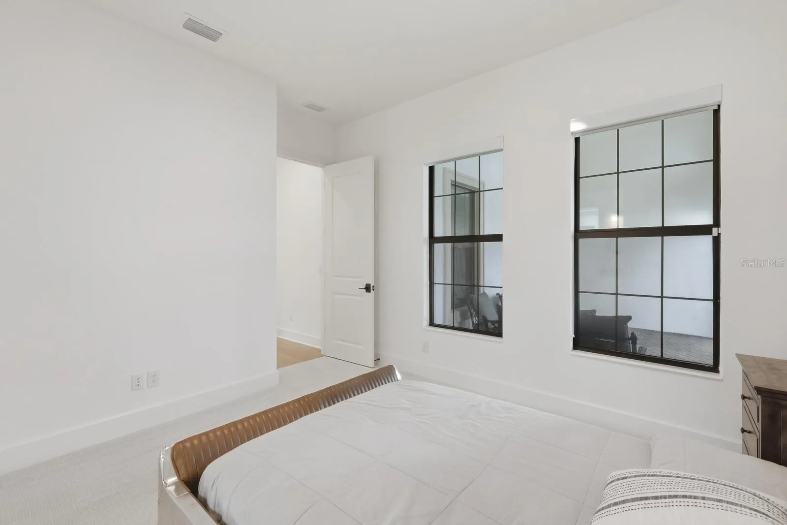 300 BOCELLI DR