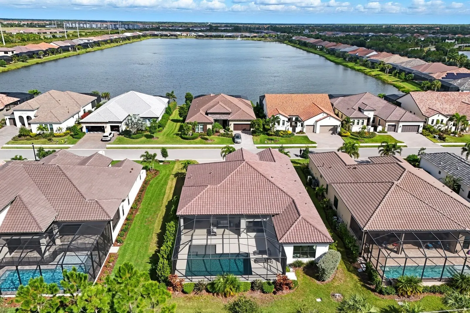 300 BOCELLI DR