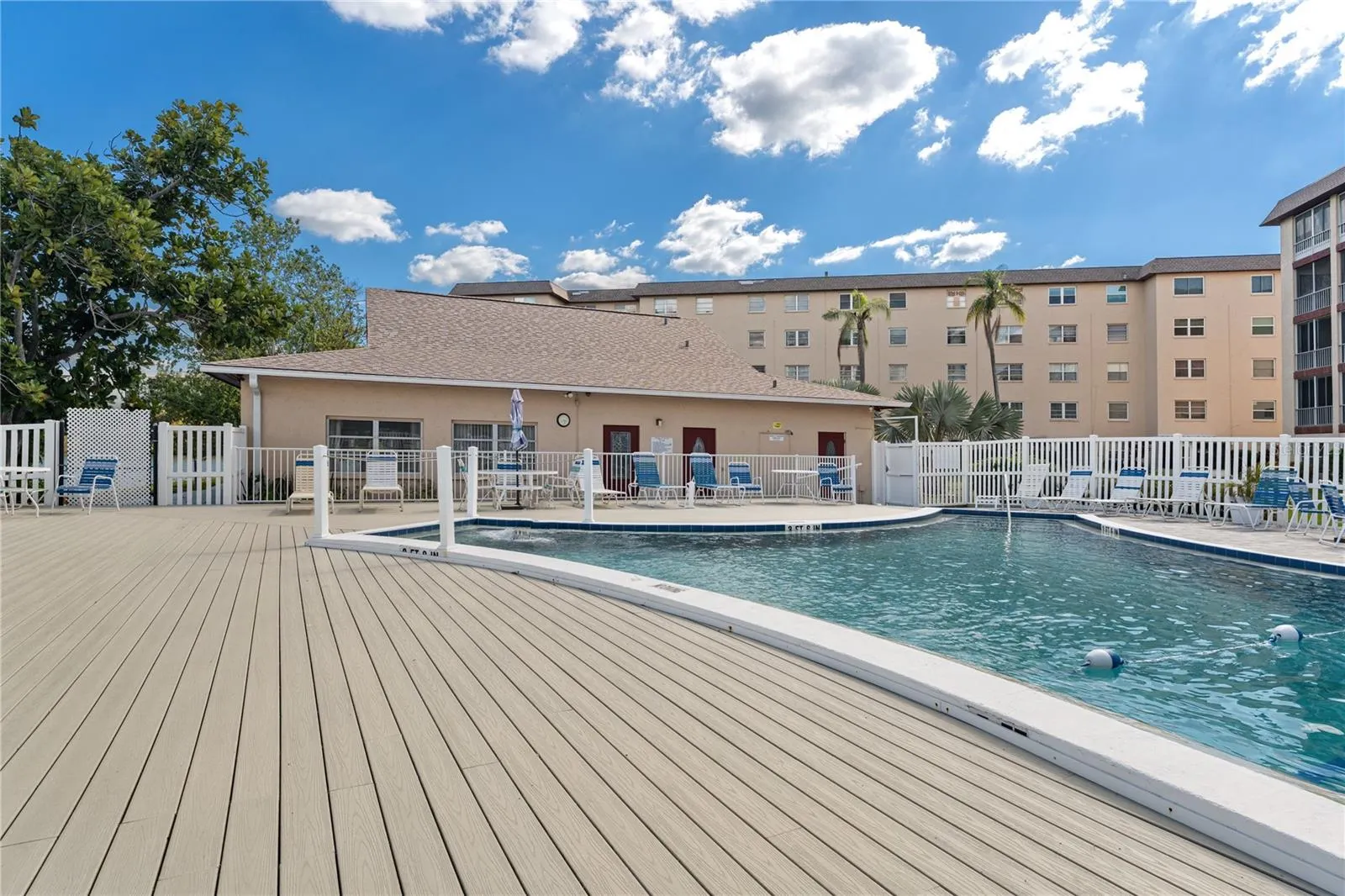 3915 LAKE BAYSHORE DR #Bldg F 306, #Bldg F 306
