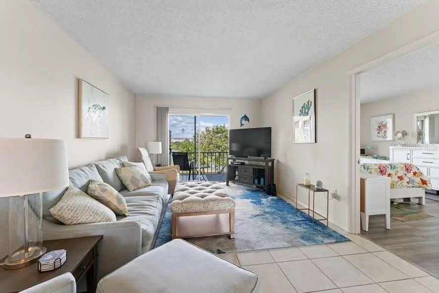 3915 LAKE BAYSHORE DR #Bldg F 306, #Bldg F 306