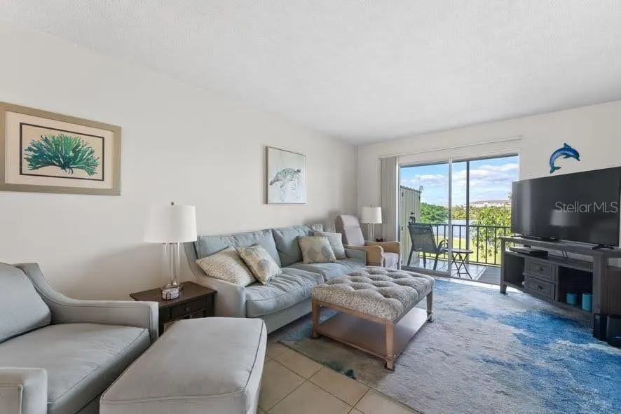 3915 LAKE BAYSHORE DR #Bldg F 306, #Bldg F 306