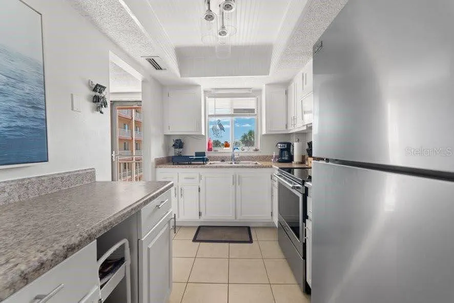 3915 LAKE BAYSHORE DR #Bldg F 306, #Bldg F 306