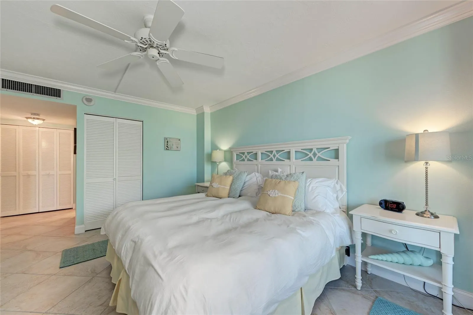 4822 OCEAN BLVD #2A, #2A