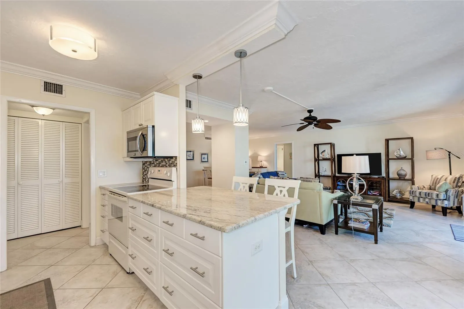 4822 OCEAN BLVD #2A, #2A