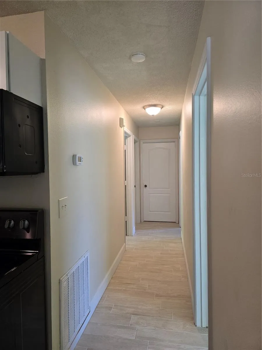 1215 6TH ST W