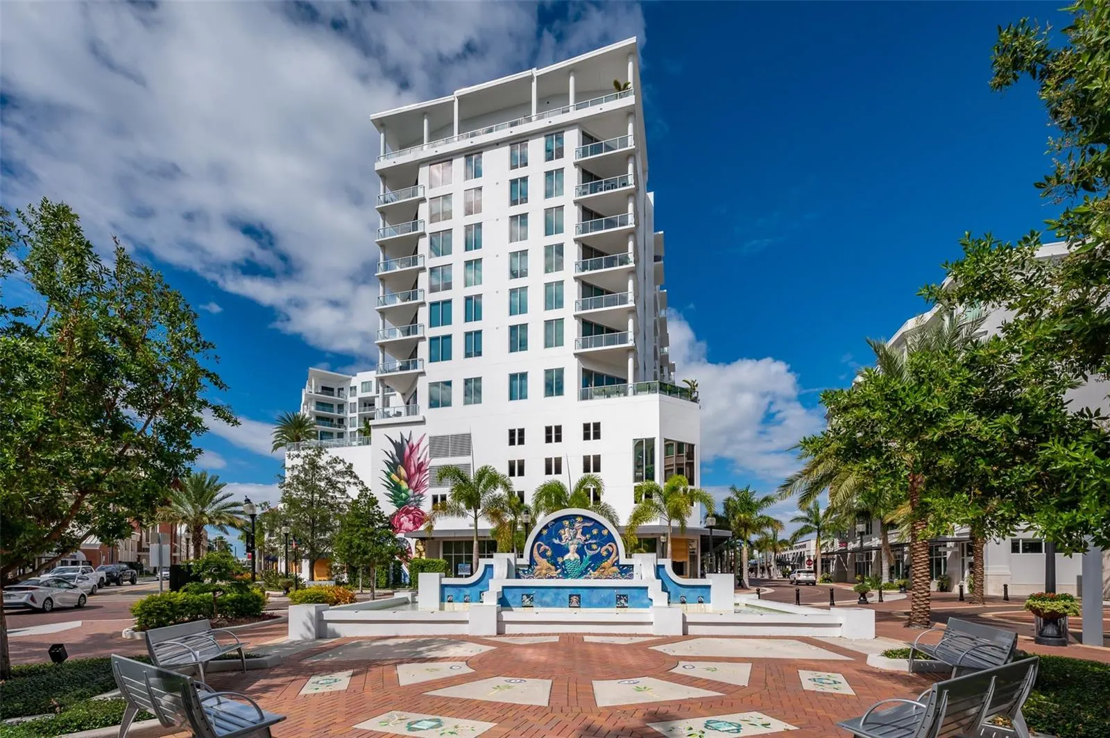 111 S PINEAPPLE AVE #1013, #1013
