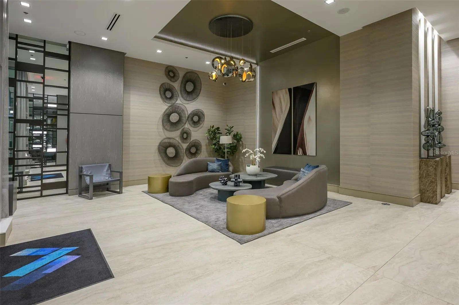 111 S PINEAPPLE AVE #1013, #1013