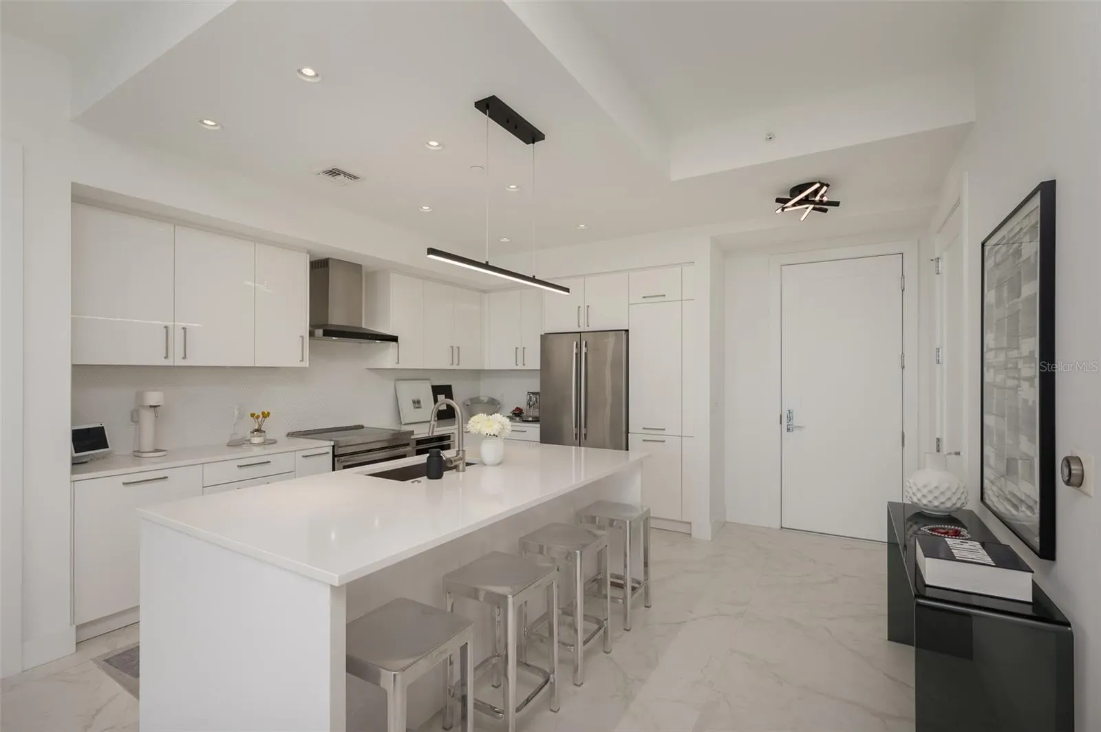 111 S PINEAPPLE AVE #1013, #1013