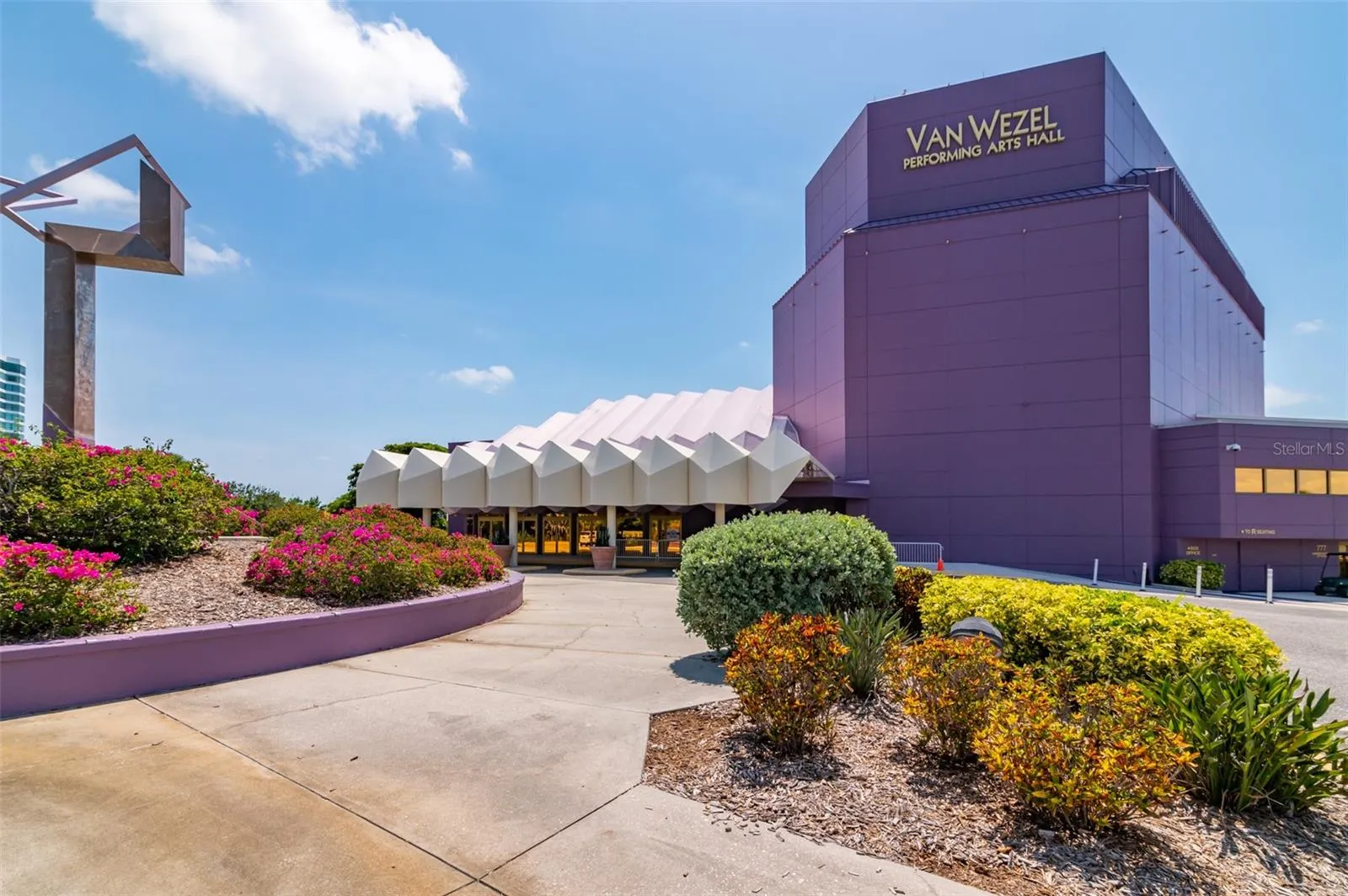 111 S PINEAPPLE AVE #1013, #1013