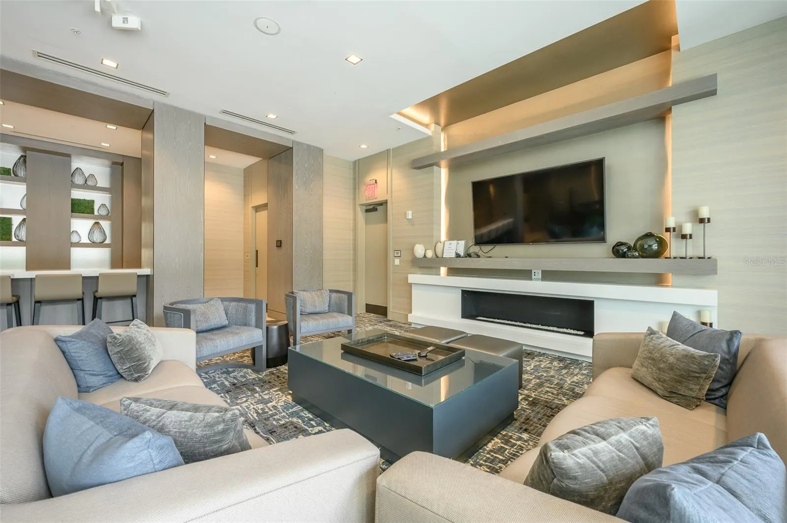 111 S PINEAPPLE AVE #1013, #1013