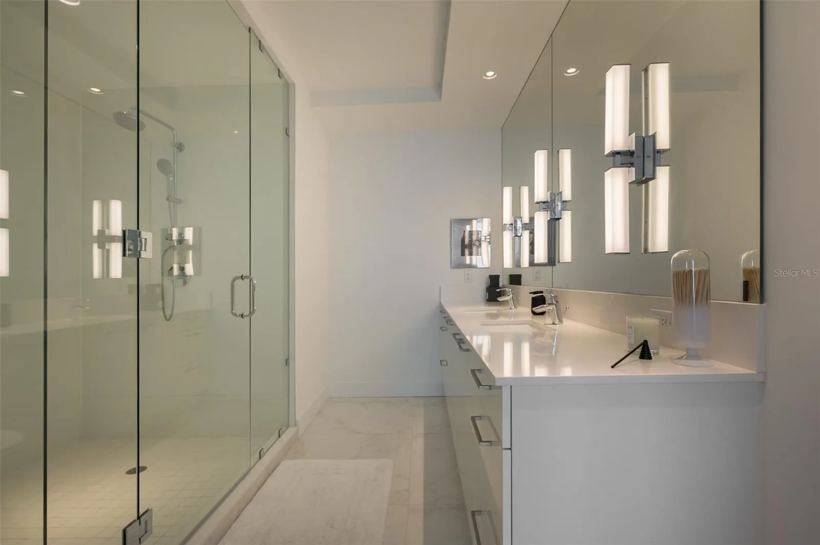111 S PINEAPPLE AVE #1013, #1013