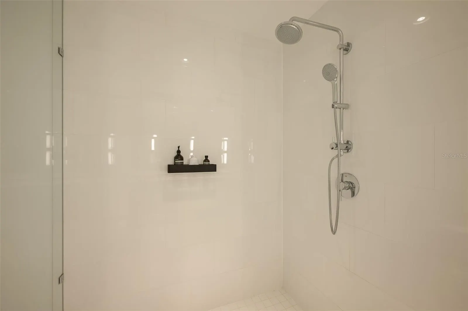 111 S PINEAPPLE AVE #1013, #1013