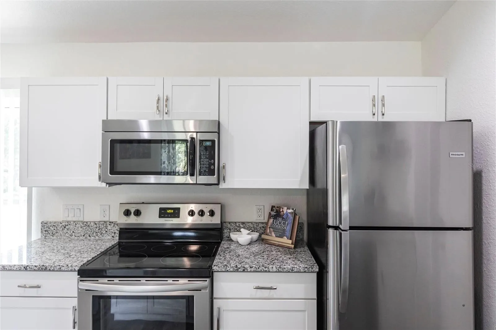 1710 BLACKWOOD CIR