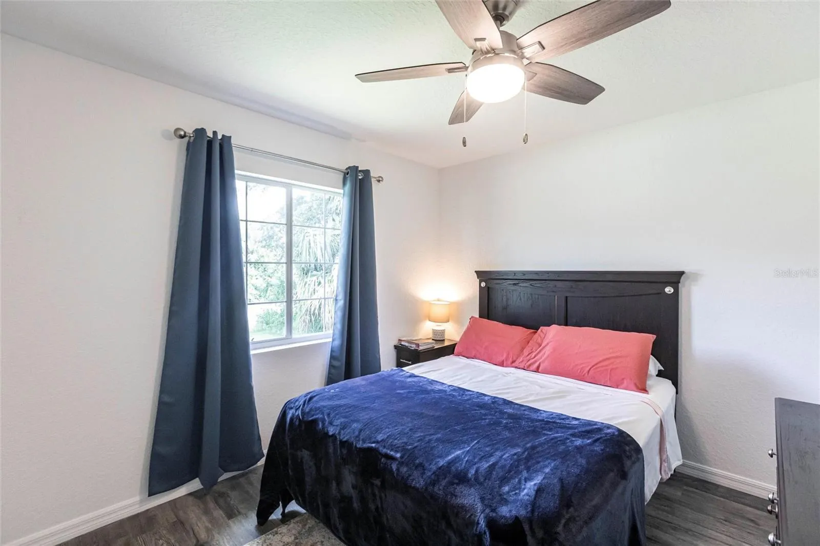 1710 BLACKWOOD CIR
