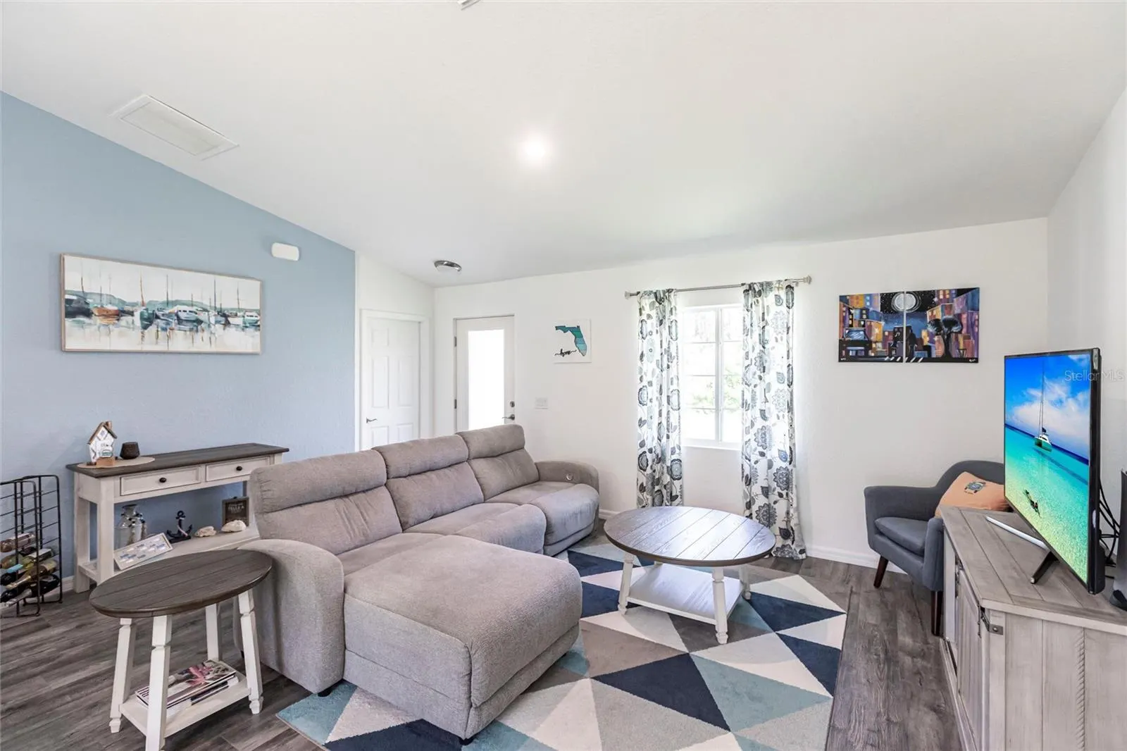 1710 BLACKWOOD CIR