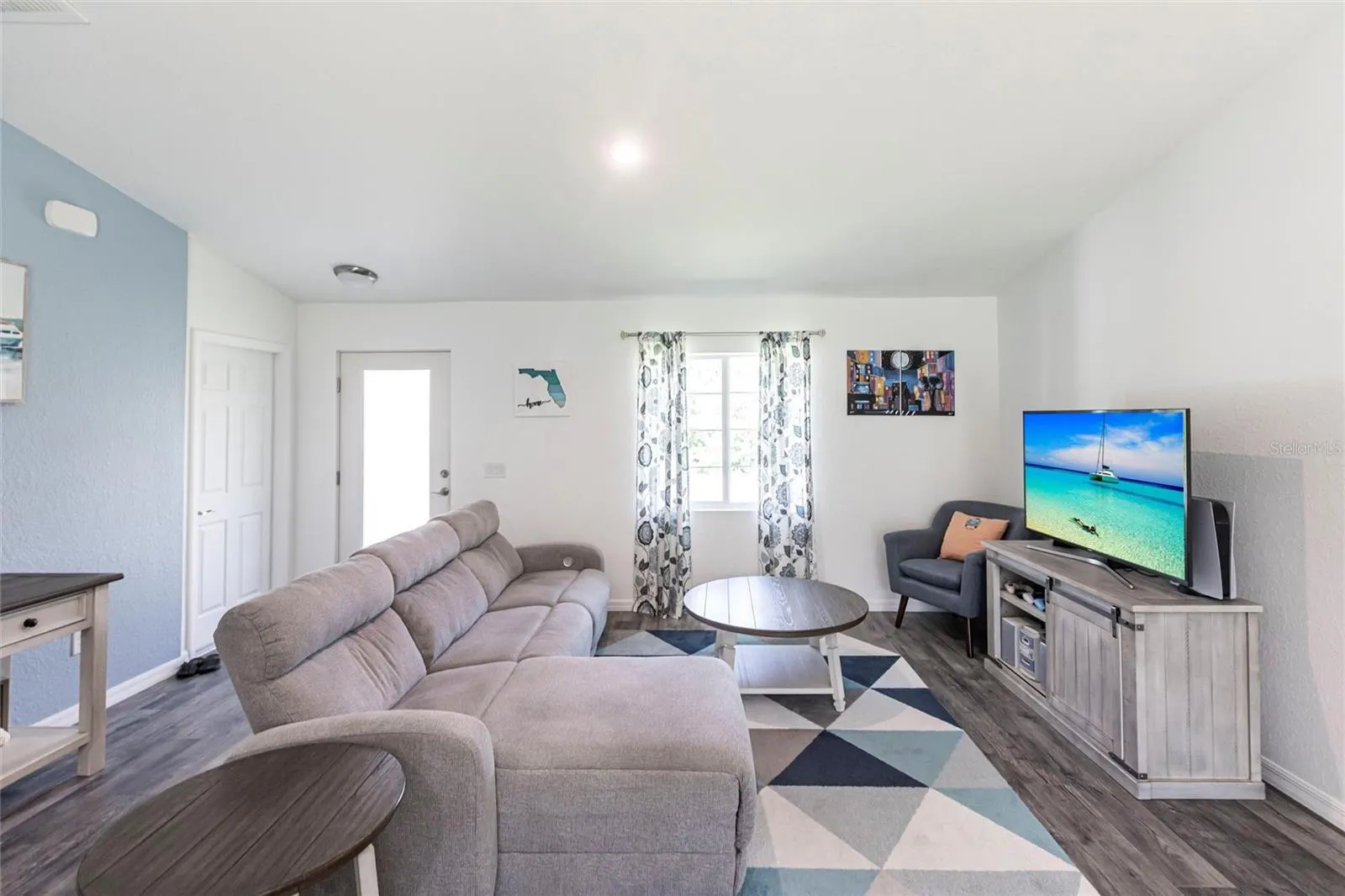 1710 BLACKWOOD CIR