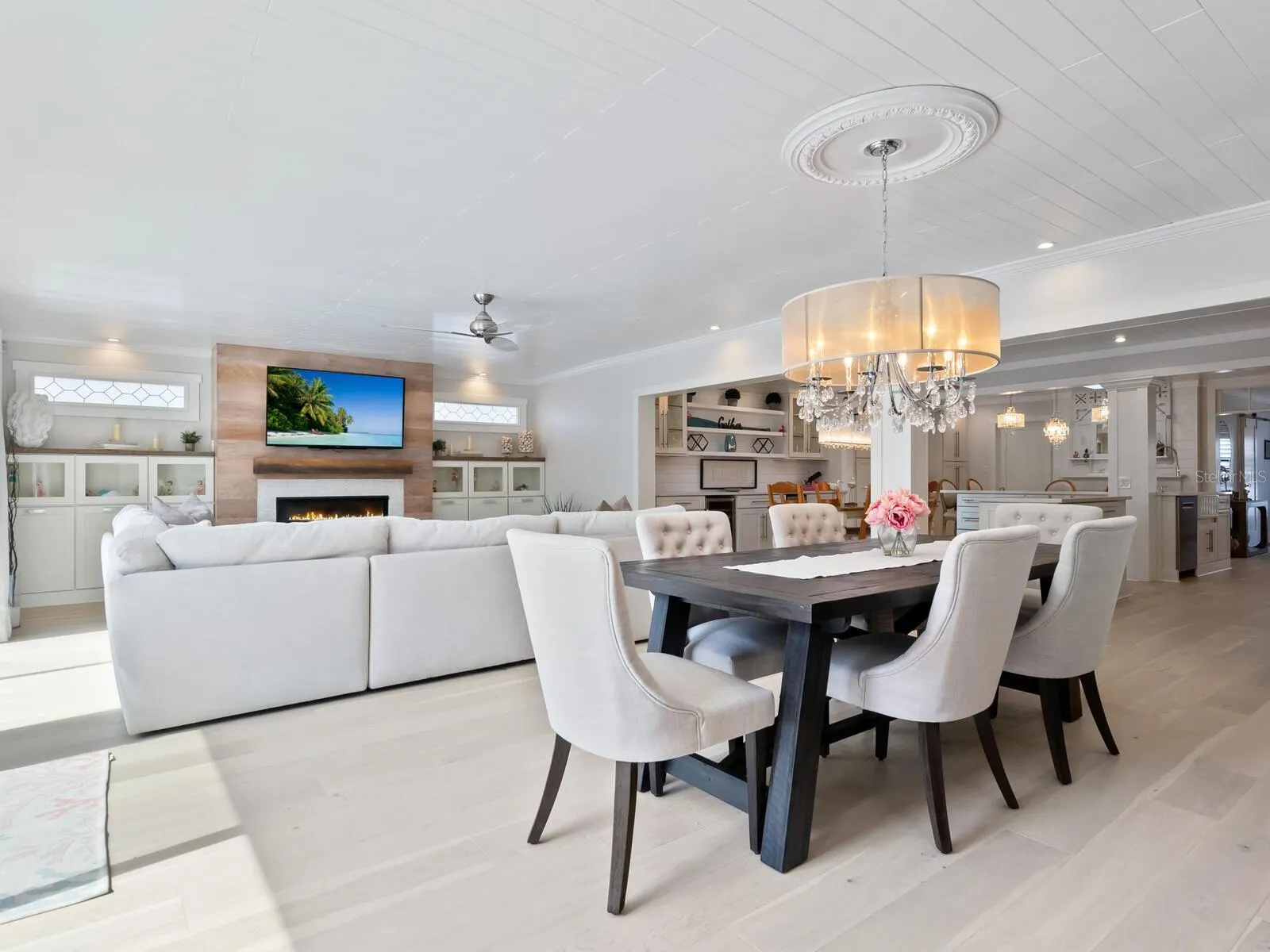 144 HARRISON DR