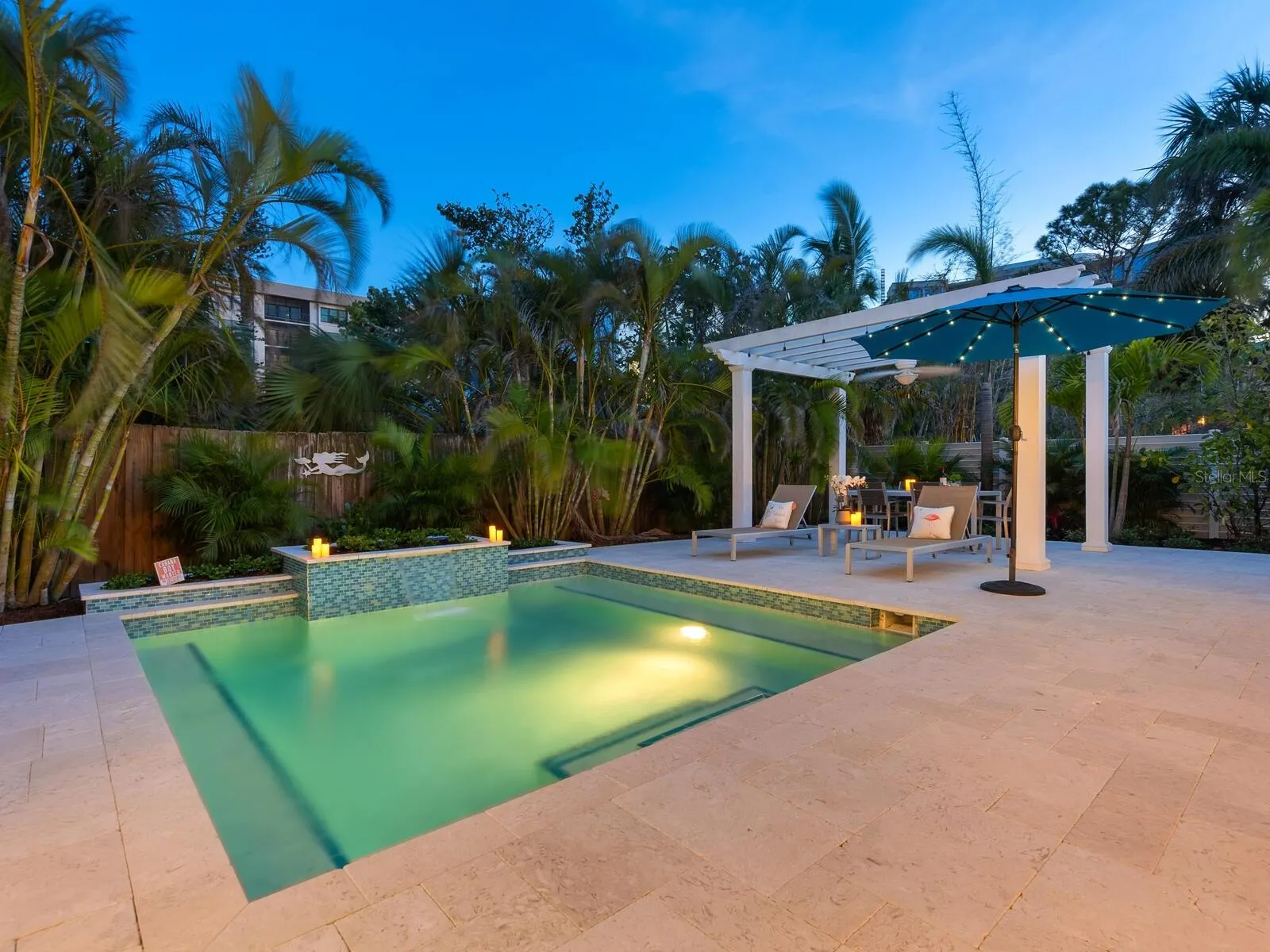 144 HARRISON DR