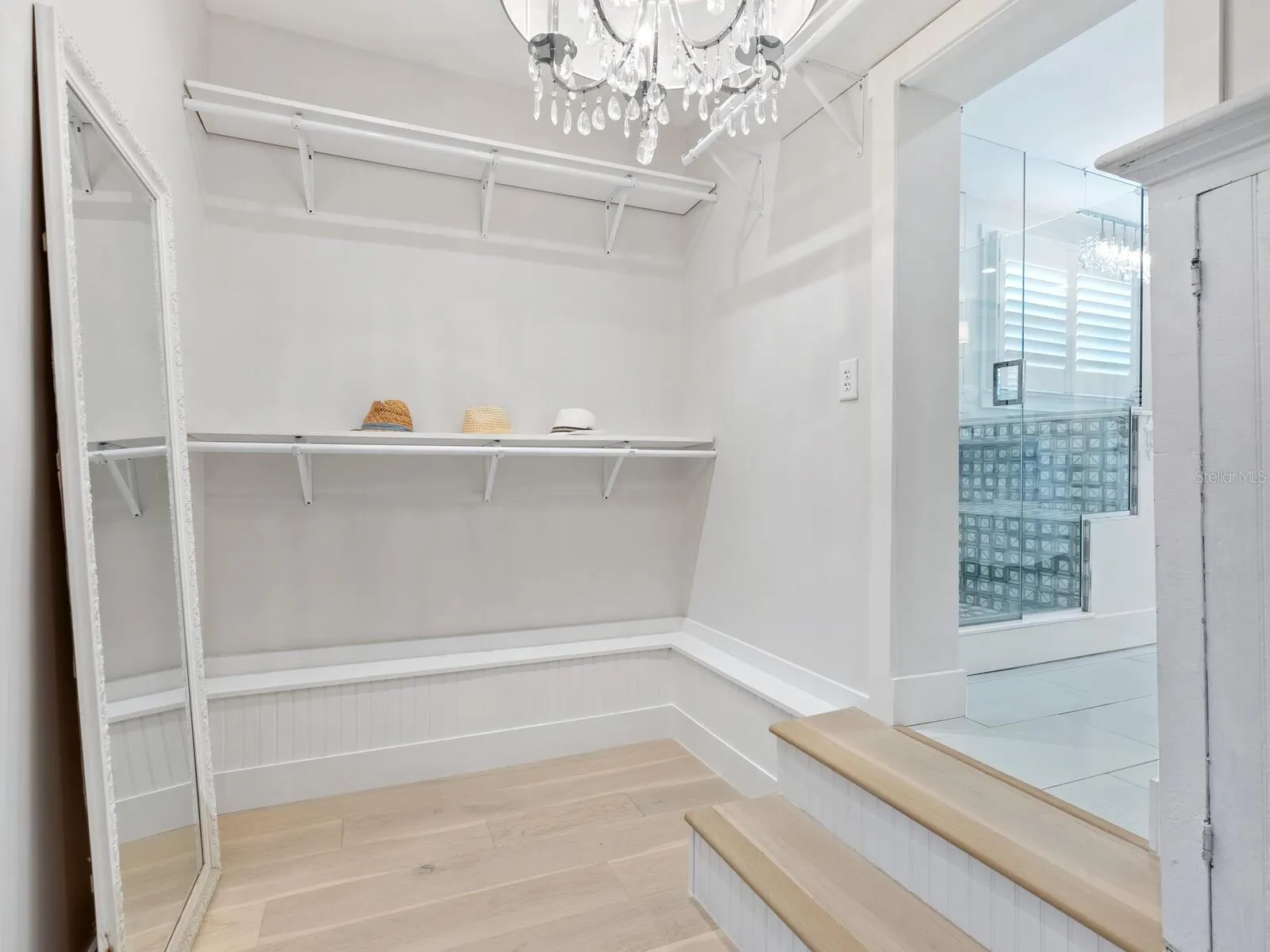 144 HARRISON DR
