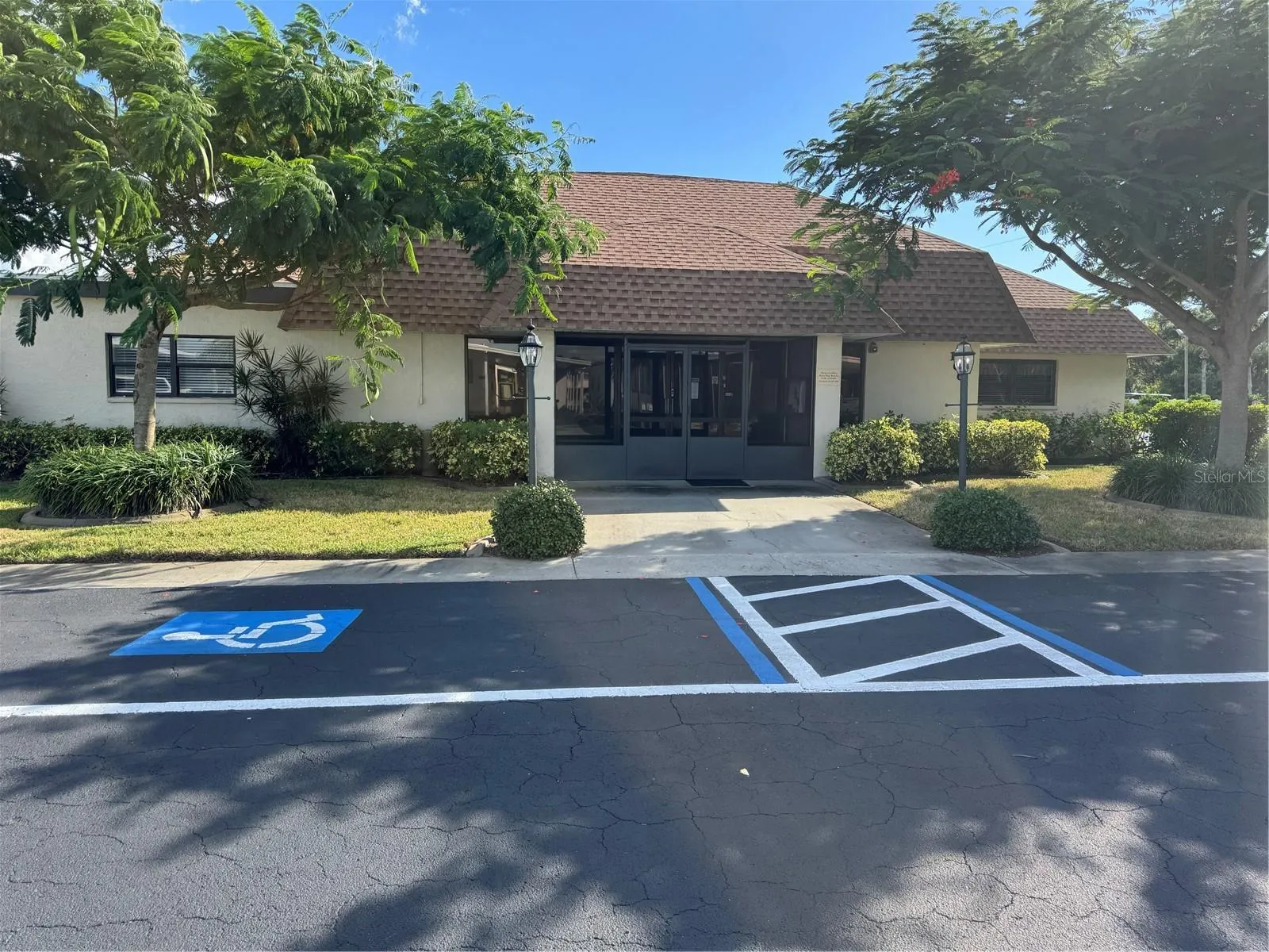 41 LAFITTE DR