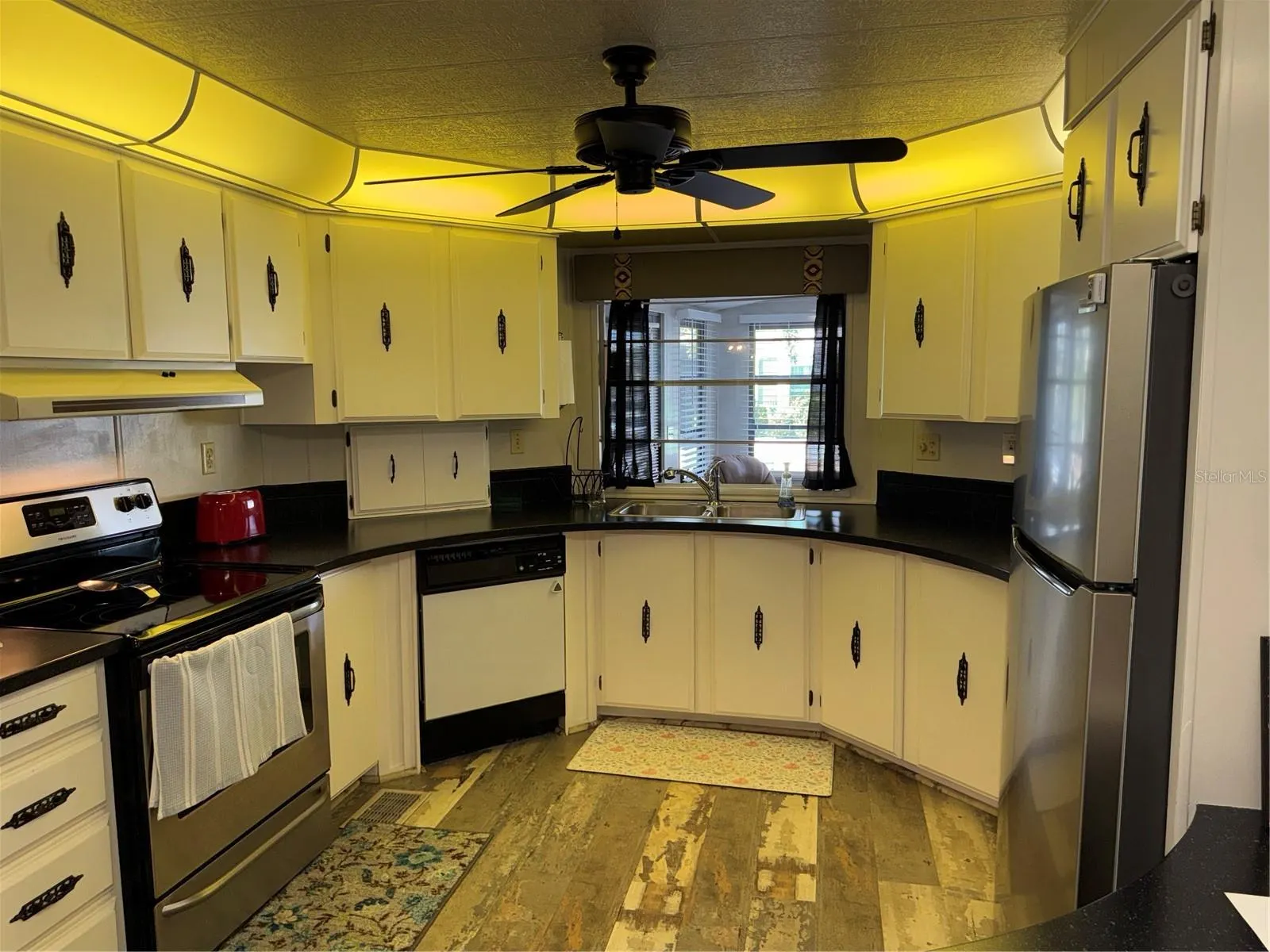 41 LAFITTE DR