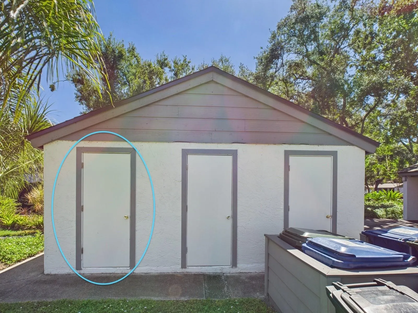 3225 GOLDEN EAGLE LN