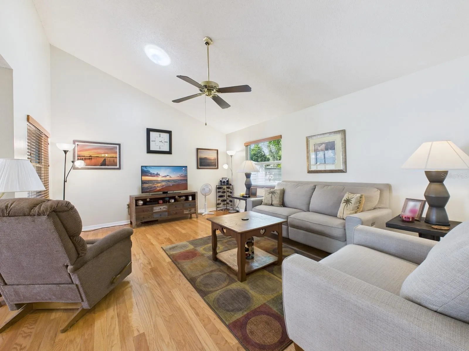 3225 GOLDEN EAGLE LN
