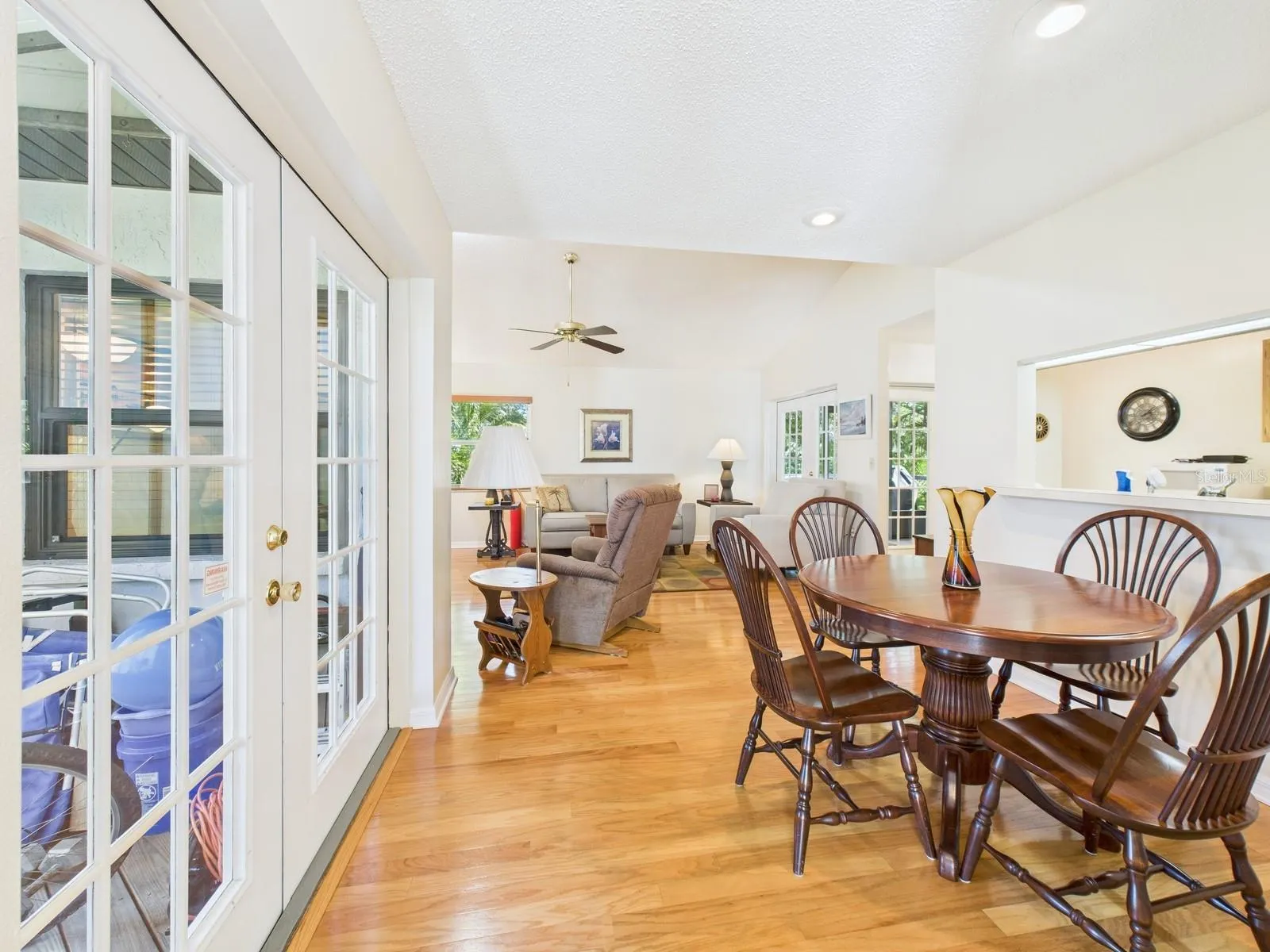 3225 GOLDEN EAGLE LN