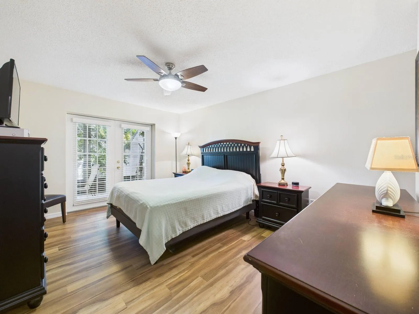 3225 GOLDEN EAGLE LN