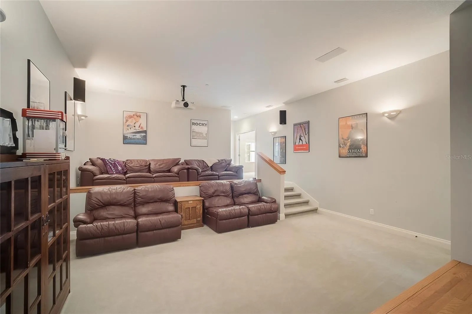 854 MACEWEN DR