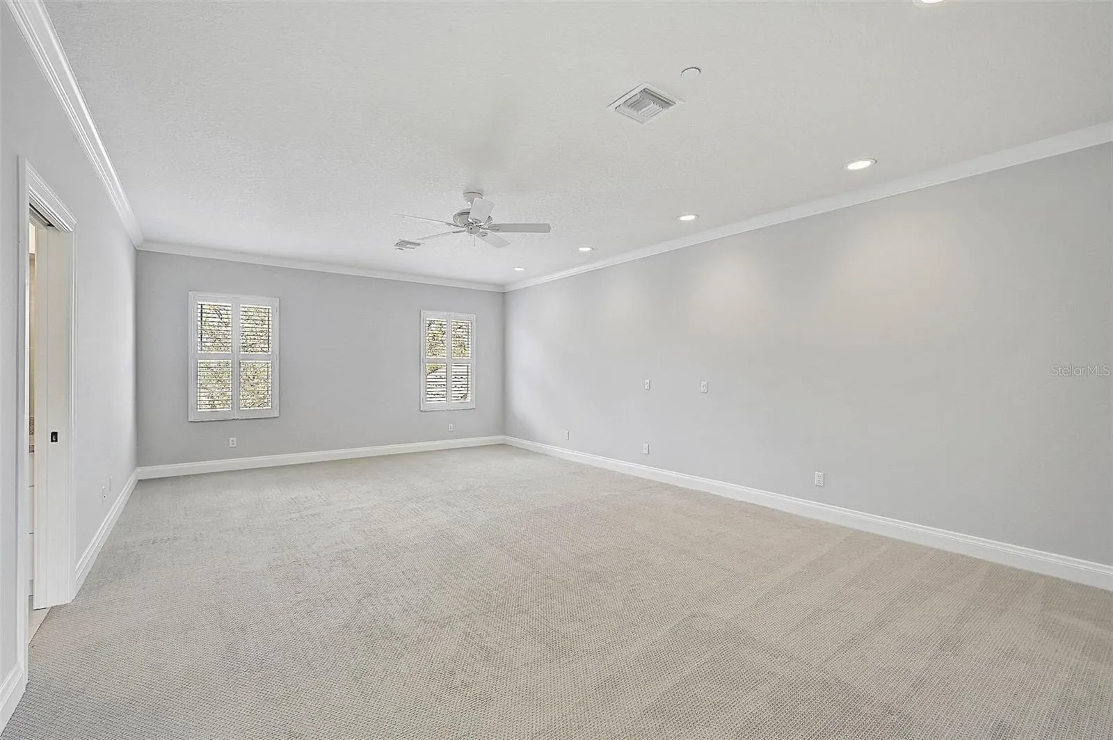 854 MACEWEN DR