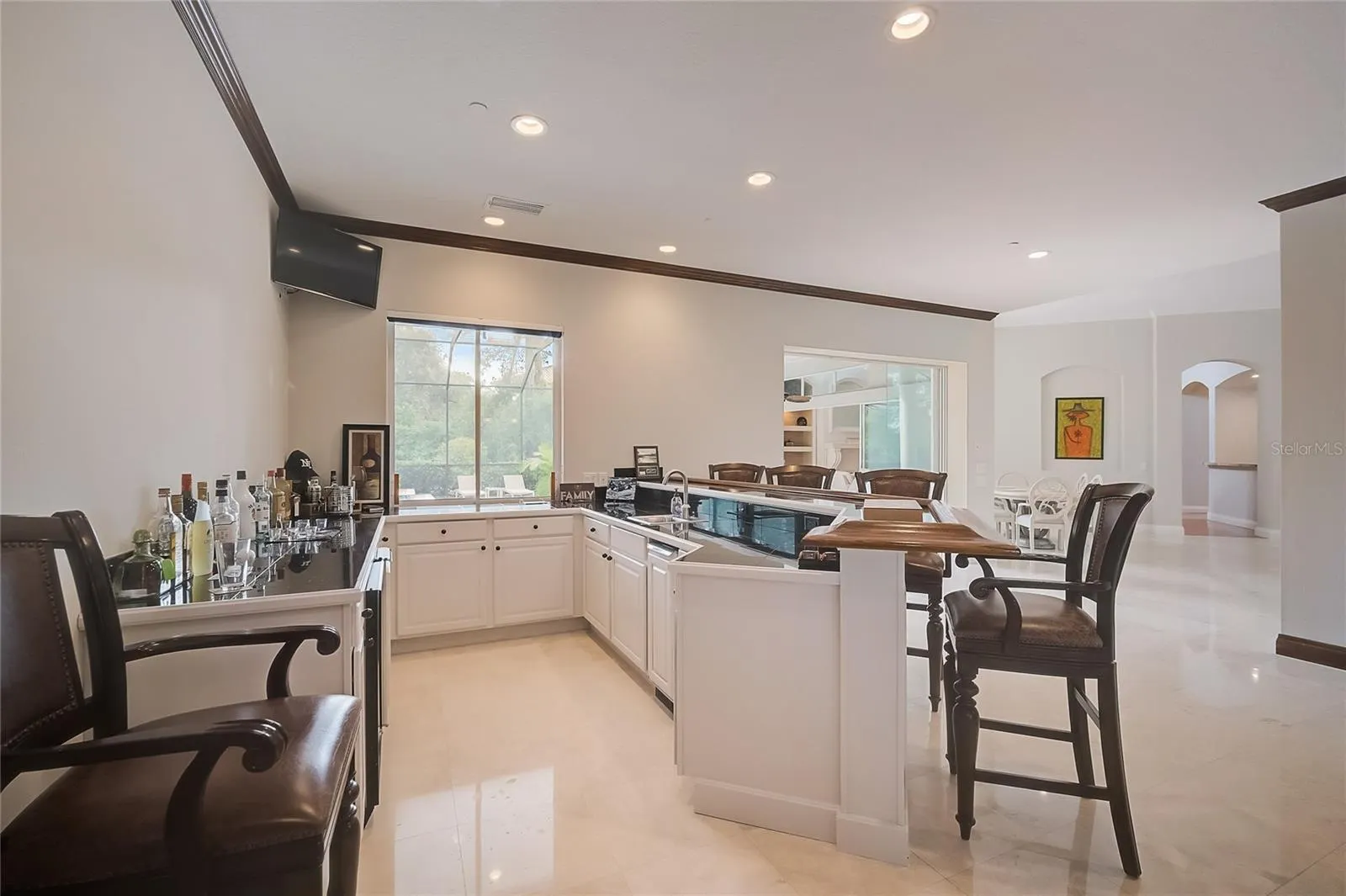 854 MACEWEN DR